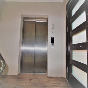 Çekmeköy Reşadiye Çift Ebeveyn Banyolu Asansörlü SATILIK Villa