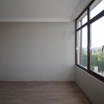 Çekmeköy Reşadiye Çift Ebeveyn Banyolu Asansörlü SATILIK Villa