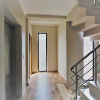 Çekmeköy Reşadiye Çift Ebeveyn Banyolu Asansörlü SATILIK Villa