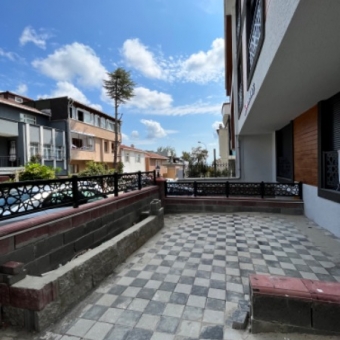 Üsküdar Çamlıca Kısıklı da Ara kat satılık 2+1 Daire