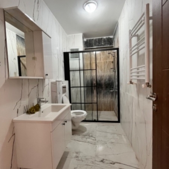 Üsküdar Çamlıca Kısıklı da Ara kat satılık 2+1 Daire