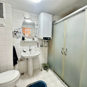 ACIBADEM'DE 3+1 125M2 ASANSÖRLÜ OTOPARKLI 3.KAT DAİRE...