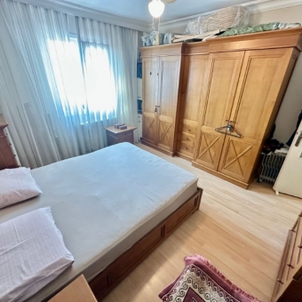 ACIBADEM'DE 3+1 125M2 ASANSÖRLÜ OTOPARKLI 3.KAT DAİRE...