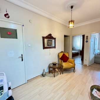 ACIBADEM'DE 3+1 125M2 ASANSÖRLÜ OTOPARKLI 3.KAT DAİRE...