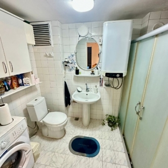 ACIBADEM'DE 3+1 125M2 ASANSÖRLÜ OTOPARKLI 3.KAT DAİRE...
