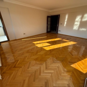 ACIBADEM'DE 3+1 145M2 BAKIMLI OTOPARKLI 3.KAT DAİRE...
