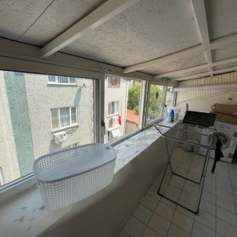 HASANPAŞA'DA 2+1 65M2 KOMBİLİ BALKONLU  ÇATI KATI...