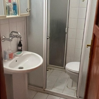 HASANPAŞA'DA 2+1 65M2 KOMBİLİ BALKONLU  ÇATI KATI...