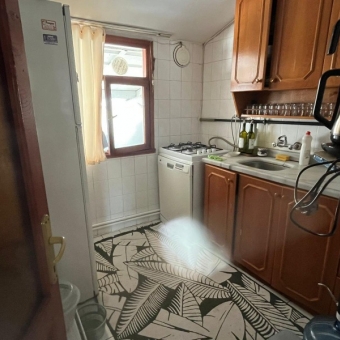 HASANPAŞA'DA 2+1 65M2 KOMBİLİ BALKONLU  ÇATI KATI...