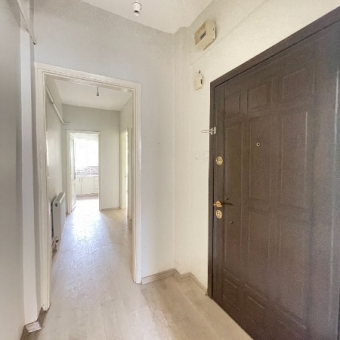 MODA CADDESİNE ÇOK YAKIN 1+1 60M2 KOMBİLİ ÇİFT CEPHELİ 1.KAT DAİRE