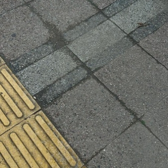 YEŞİLYURT MAH AKDENİZ CADDESİNDE SATILIK DÜKKAN