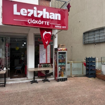YEŞİLYURT MAH AKDENİZ CADDESİNDE SATILIK DÜKKAN
