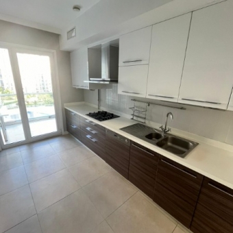 KÜÇÜKÇEKMECE AVRUPA KONUTLARI ATAKENT 3 DE SATILIK 3+1 139 M2