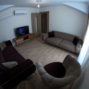 2+1 مع بالكون كبير قرب رشيد باشا للايجار