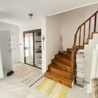 Mersin Anamur Denize Sıfır Site İçerisinde Satılık Tripleks Daire