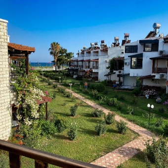 Mersin Anamur Denize Sıfır Site İçerisinde Satılık Tripleks Daire
